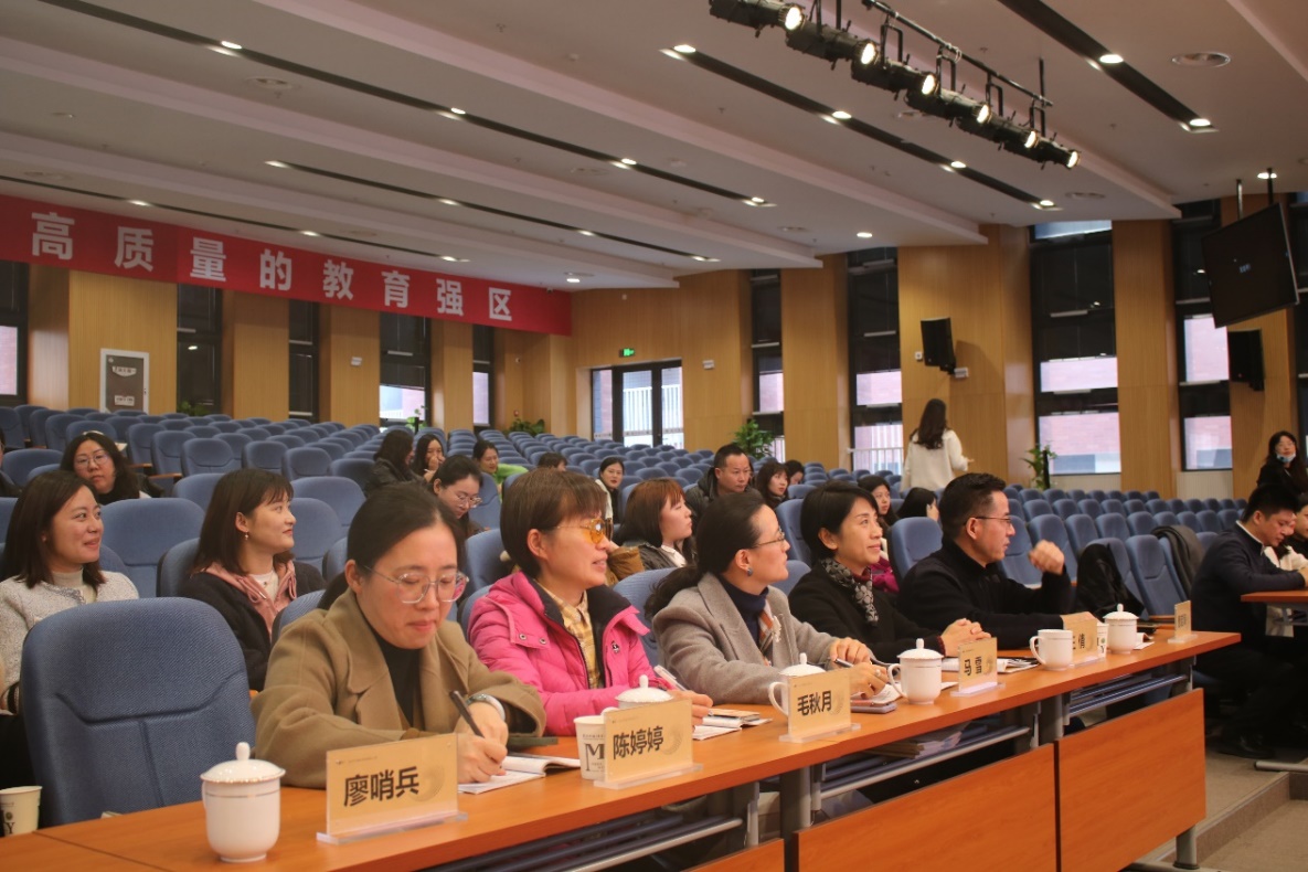 落实新课标，赋能新课堂，提升美育素养(1)_html_6278338c.jpg